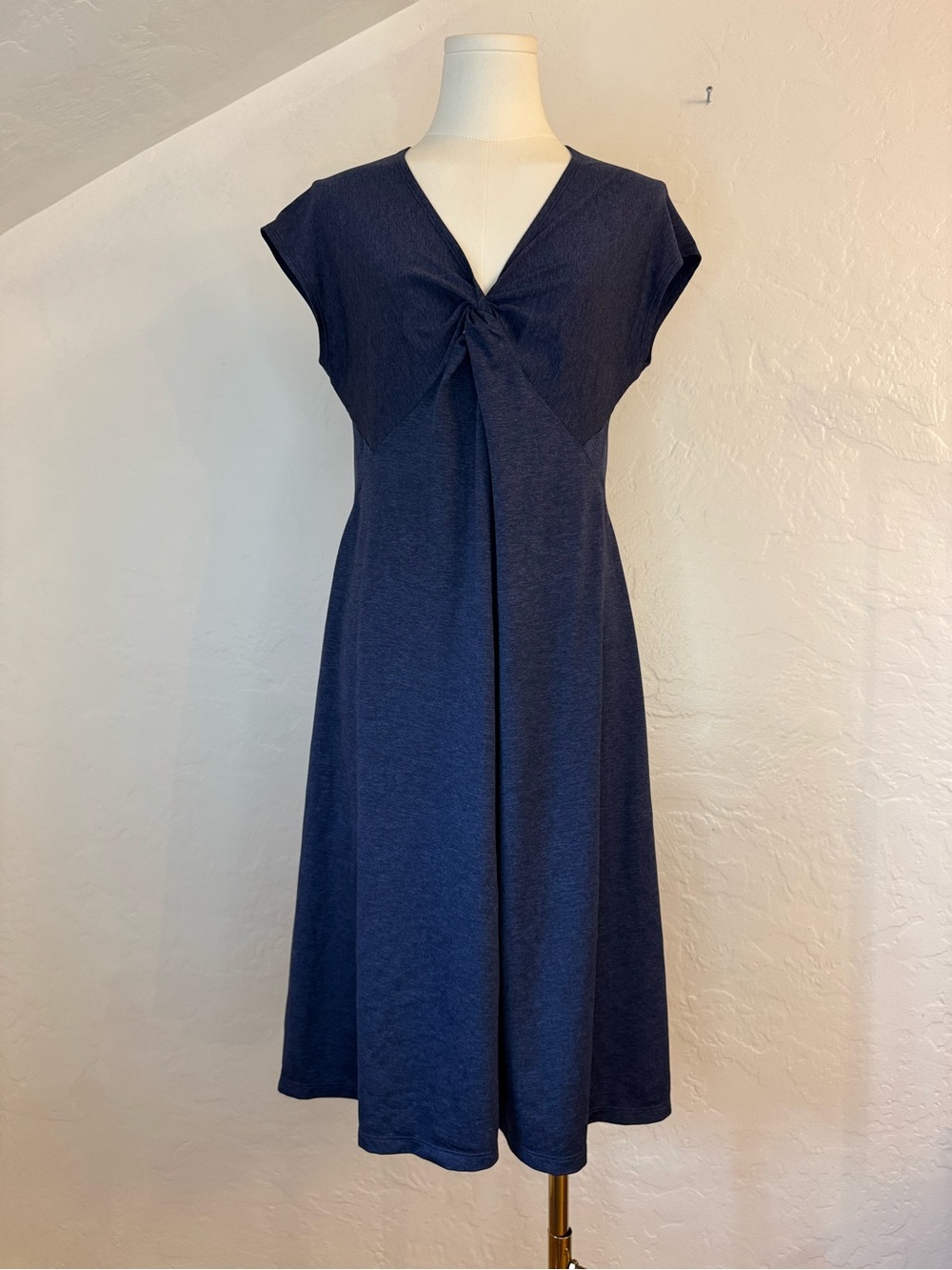 Patagonia Women’s Twist Front Travel Dress Navy Blue Size L